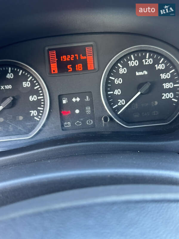 Седан Renault Logan 2012 в Володимирі