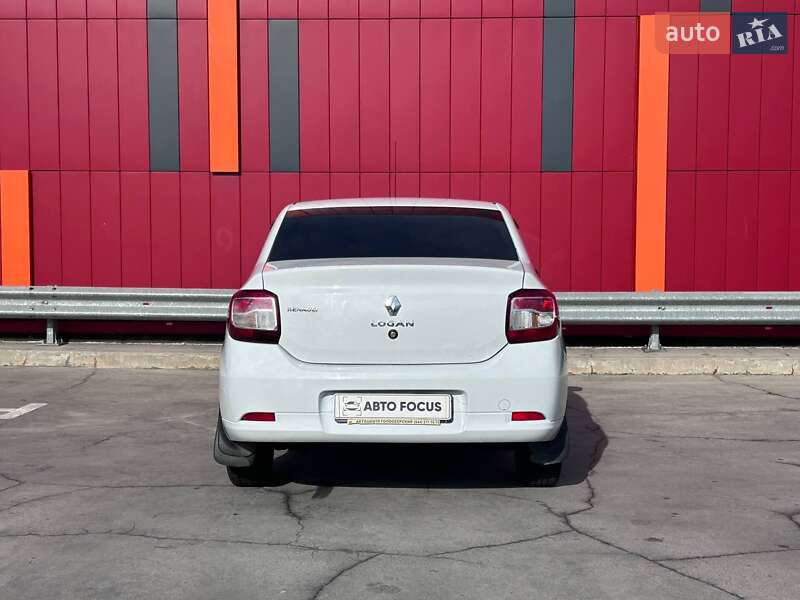 Седан Renault Logan 2014 в Киеве фото 6 Седан Renault Logan 2014 в Киеве