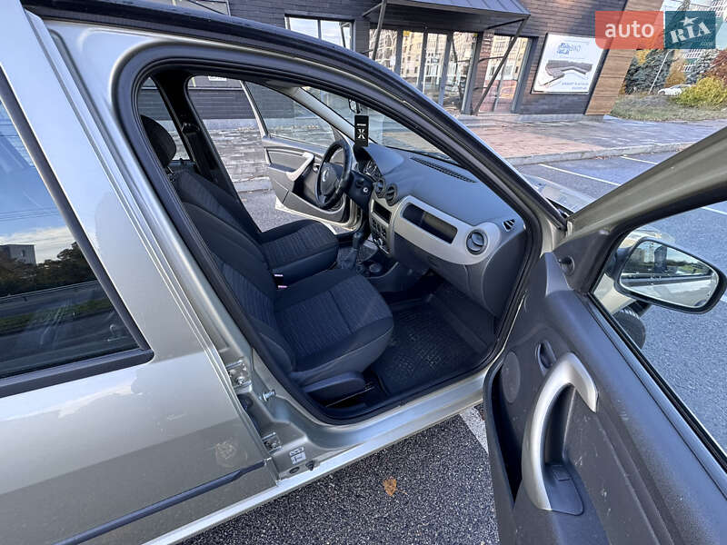 Седан Renault Logan 2011 в Черкассах фото 16 Седан Renault Logan 2011 в Черкассах