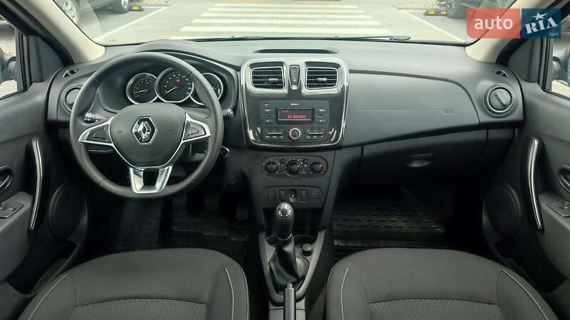 Седан Renault Logan 2018 в Киеве