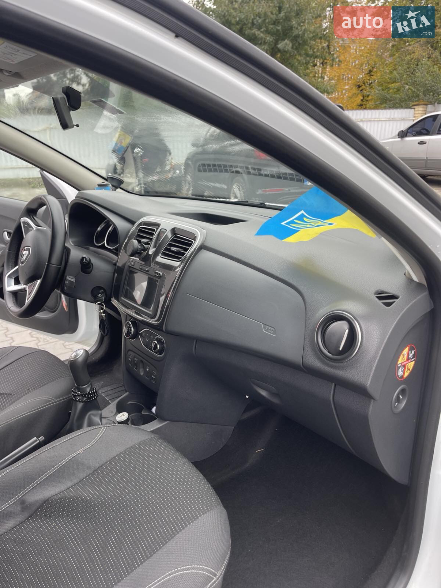 2019 Renault Logan - мініатюра 18