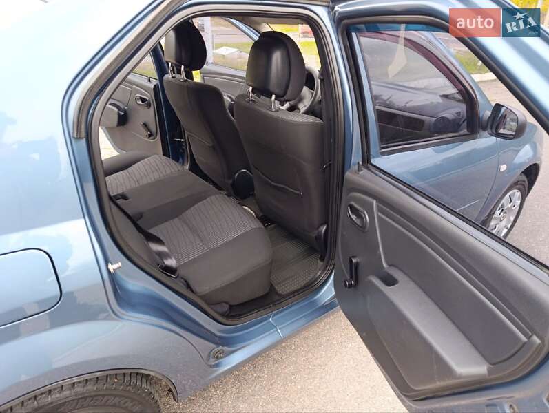 Седан Renault Logan 2010 в Черкасах фото 23 Седан Renault Logan 2010 в Черкасах