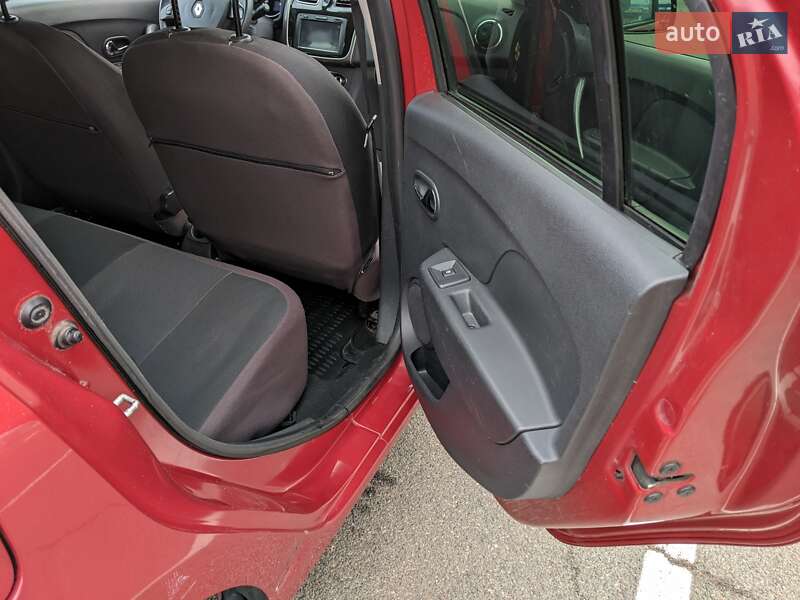 Седан Renault Logan 2013 в Киеве фото 14 Седан Renault Logan 2013 в Киеве