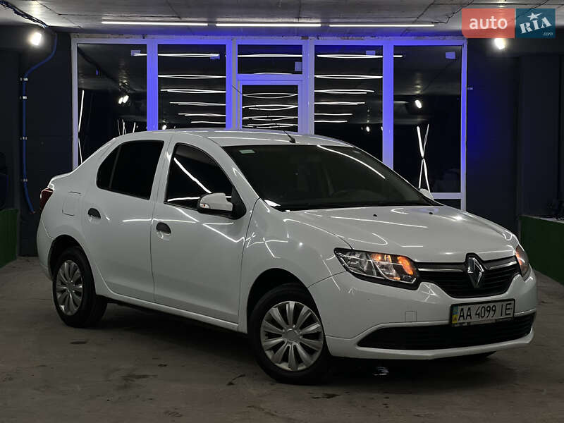 Renault Logan 2015