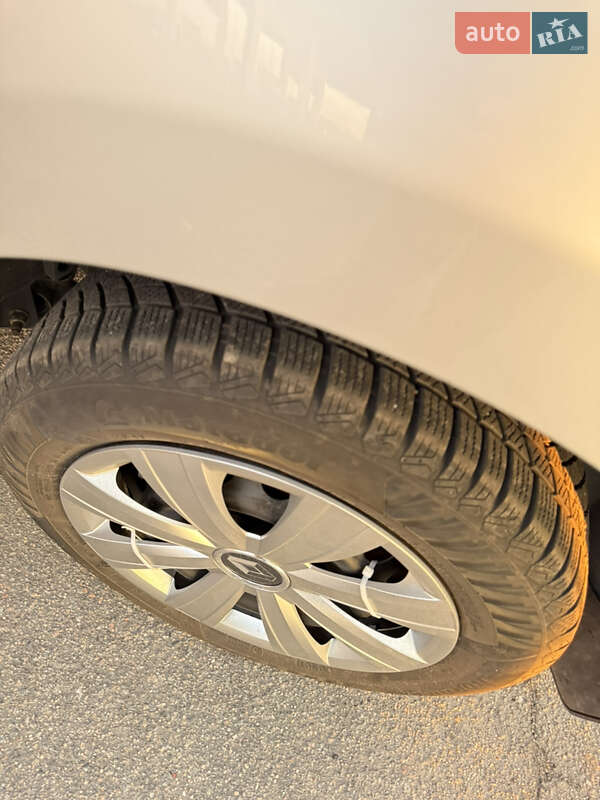 Седан Renault Logan 2016 в Днепре фото 19 Седан Renault Logan 2016 в Днепре