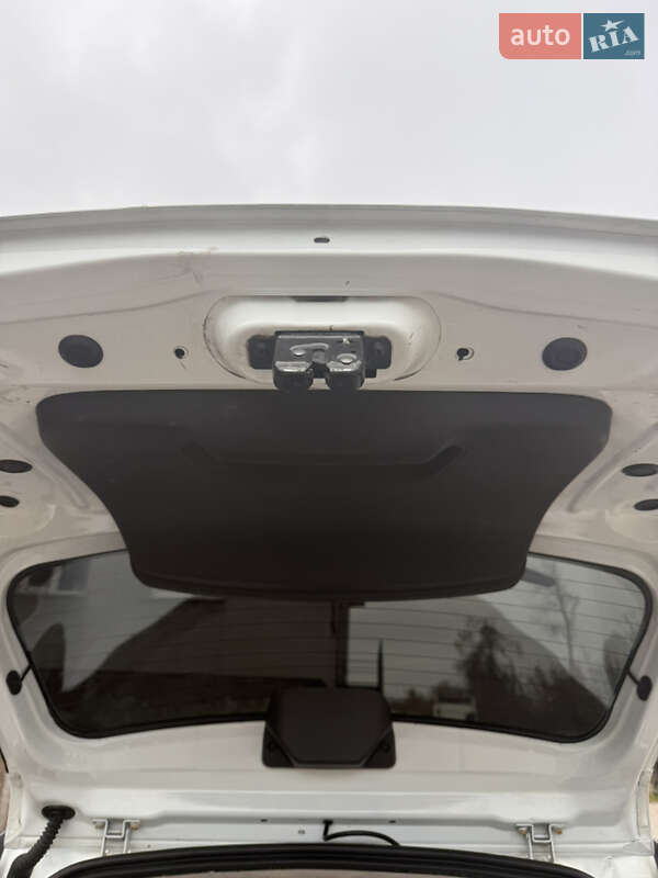 Універсал Renault Logan 2015 в Кривому Розі