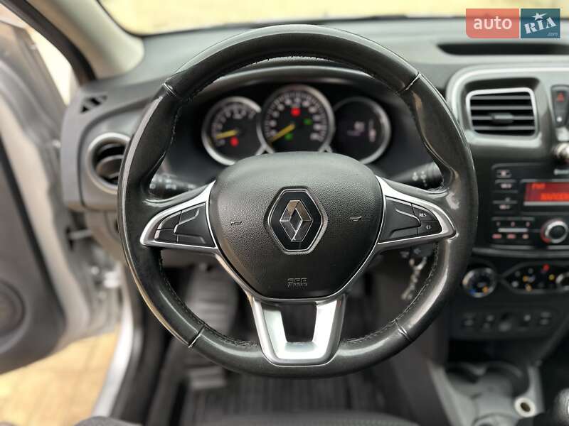 Седан Renault Logan 2018 в Одессе