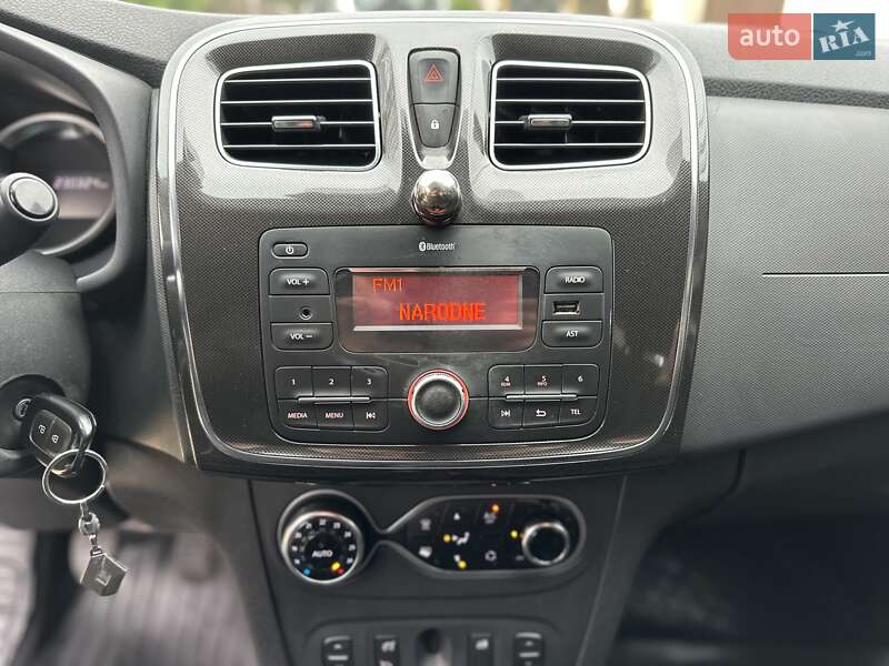 Седан Renault Logan 2018 в Одессе