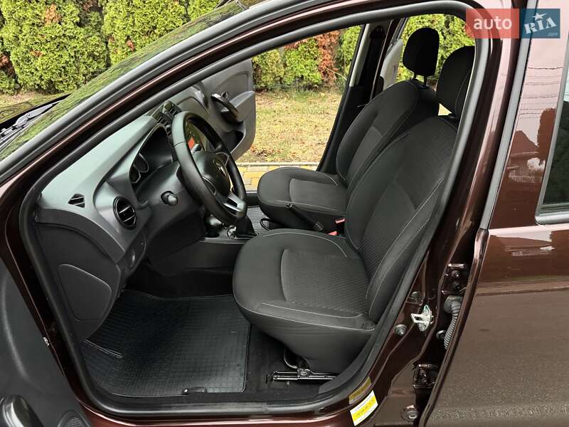 Седан Renault Logan 2017 в Одесі фото 41 Седан Renault Logan 2017 в Одесі