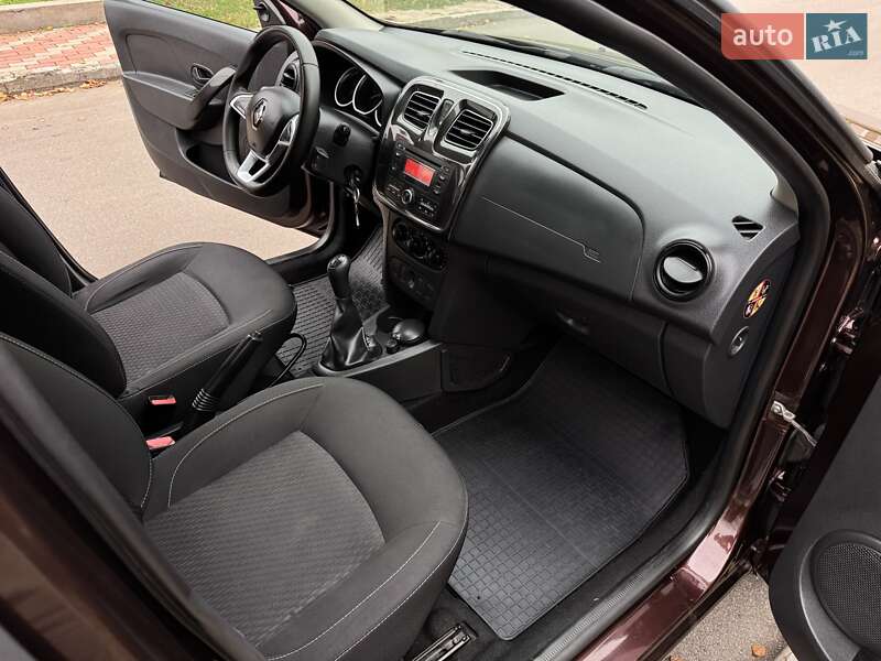 Седан Renault Logan 2017 в Одесі фото 47 Седан Renault Logan 2017 в Одесі