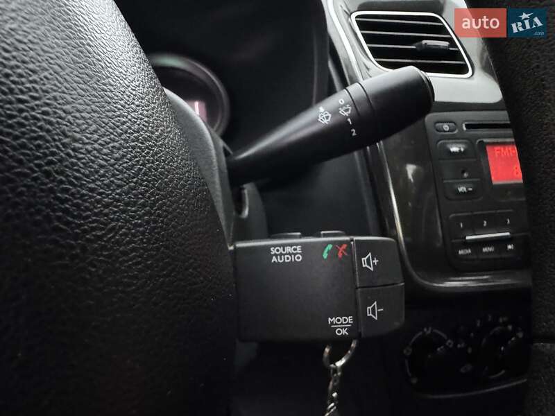 Седан Renault Logan 2017 в Одесі фото 71 Седан Renault Logan 2017 в Одесі