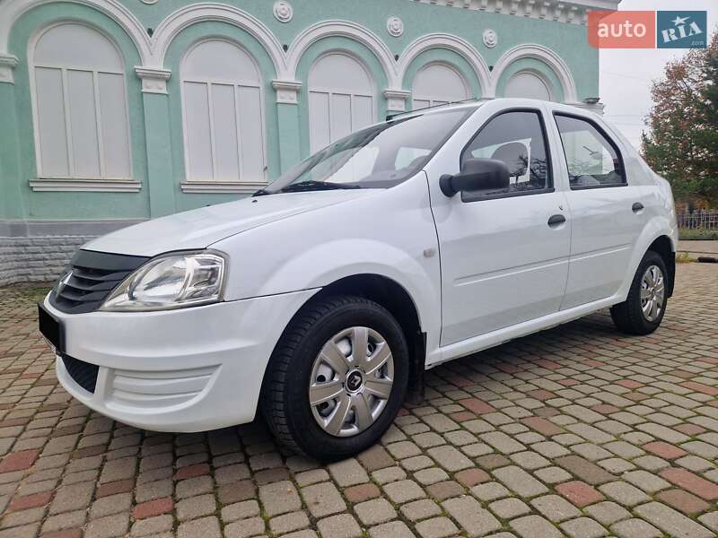 Renault Logan 2012 Renault Logan 2012