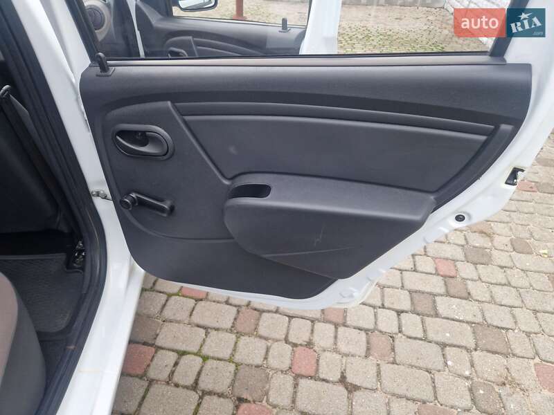 Седан Renault Logan 2012 в Харькове фото 16 Седан Renault Logan 2012 в Харькове