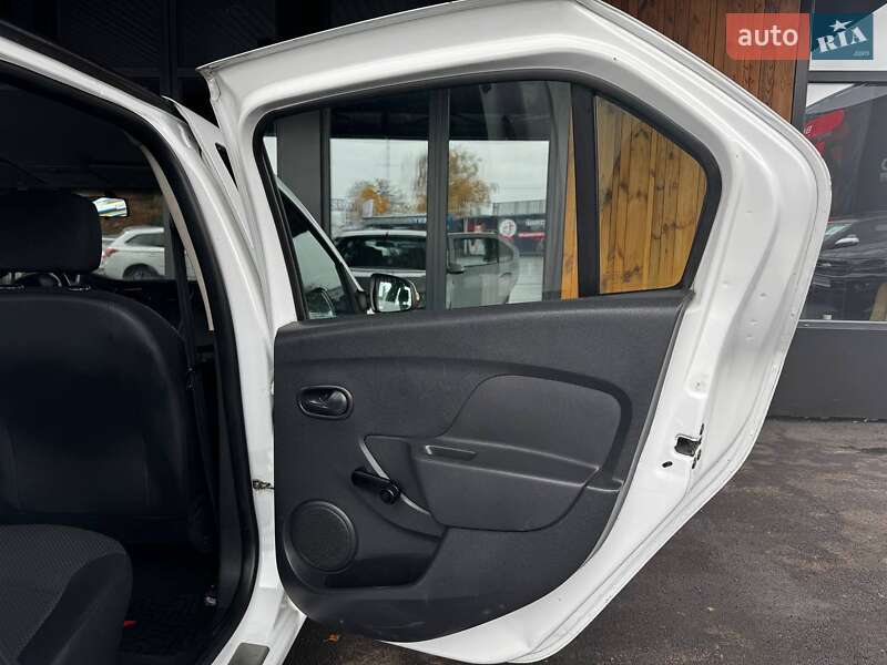 Седан Renault Logan 2015 в Виннице фото 15 Седан Renault Logan 2015 в Виннице