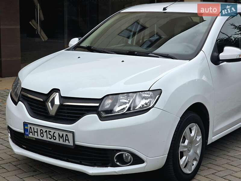 Седан Renault Logan 2013 в Харкові