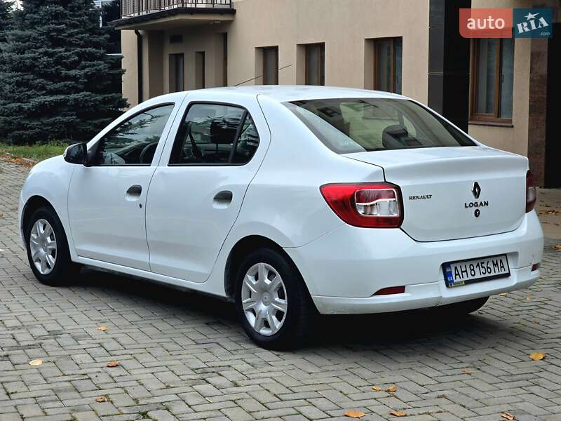 Седан Renault Logan 2013 в Харкові