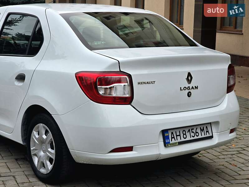 Седан Renault Logan 2013 в Харкові