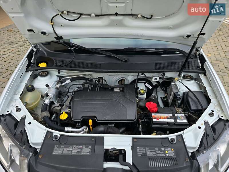 Седан Renault Logan 2013 в Харкові