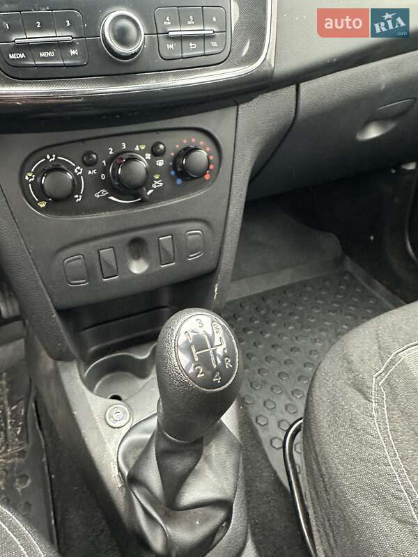 Седан Renault Logan 2019 в Сумах