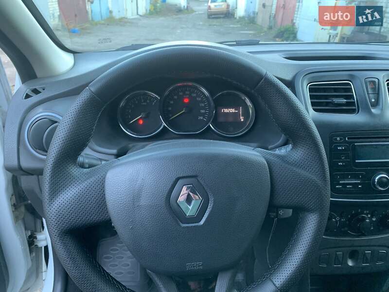 Седан Renault Logan 2016 в Львове фото 24 Седан Renault Logan 2016 в Львове