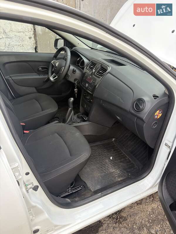 Седан Renault Logan 2019 в Киеве фото 11 Седан Renault Logan 2019 в Киеве