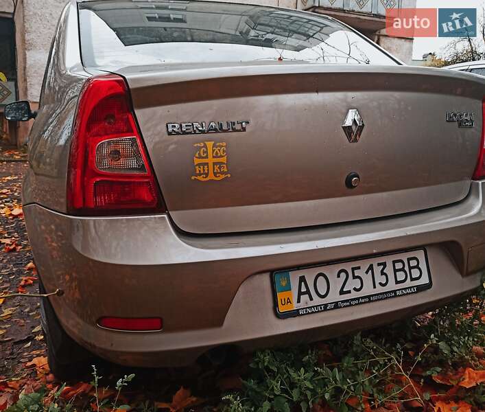 Седан Renault Logan 2010 в Ужгороді фото 5 Седан Renault Logan 2010 в Ужгороді