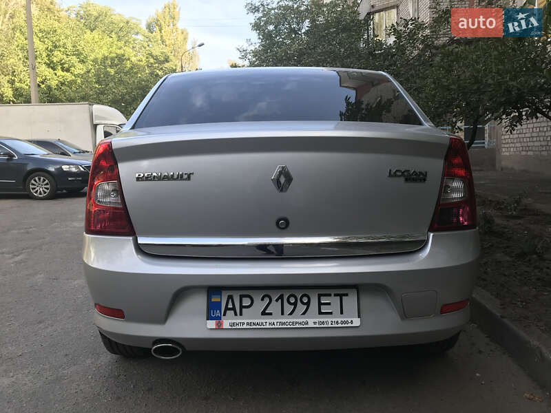 Седан Renault Logan 2011 в Запорожье