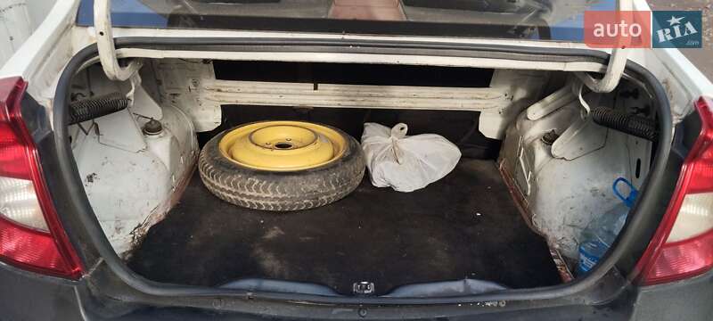 Седан Renault Logan 2011 в Днепре