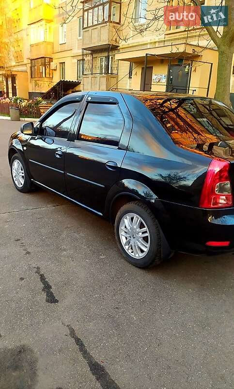 Седан Renault Logan 2011 в Кривом Роге