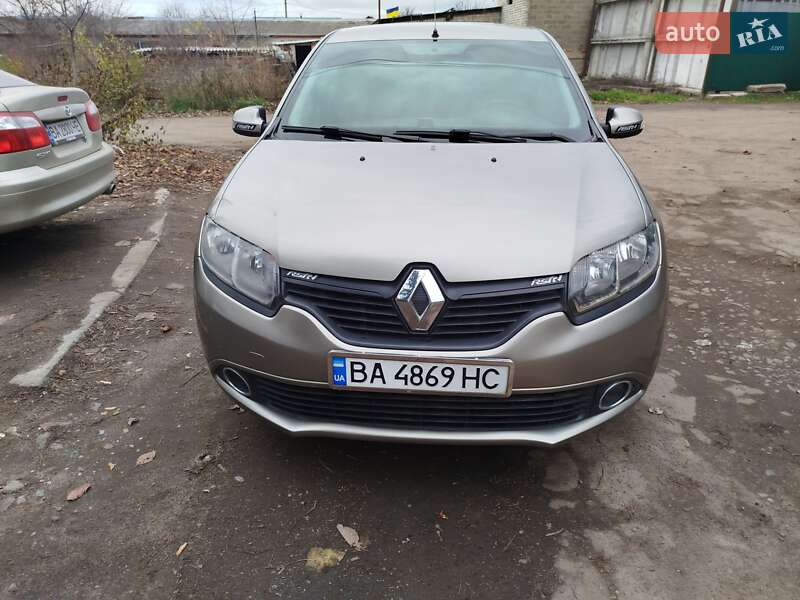 Renault Logan 2015