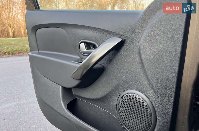 Универсал Renault Logan 2019 в Желтых Водах