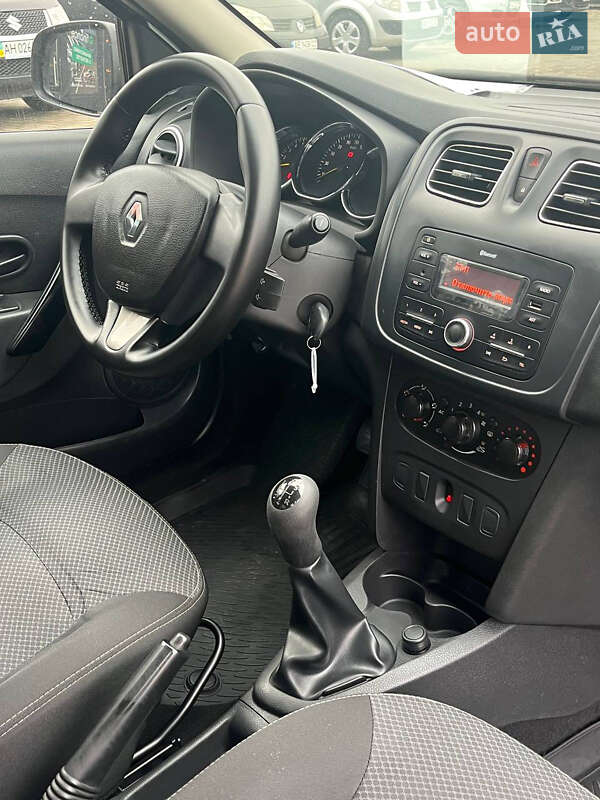 Седан Renault Logan 2013 в Кривом Роге