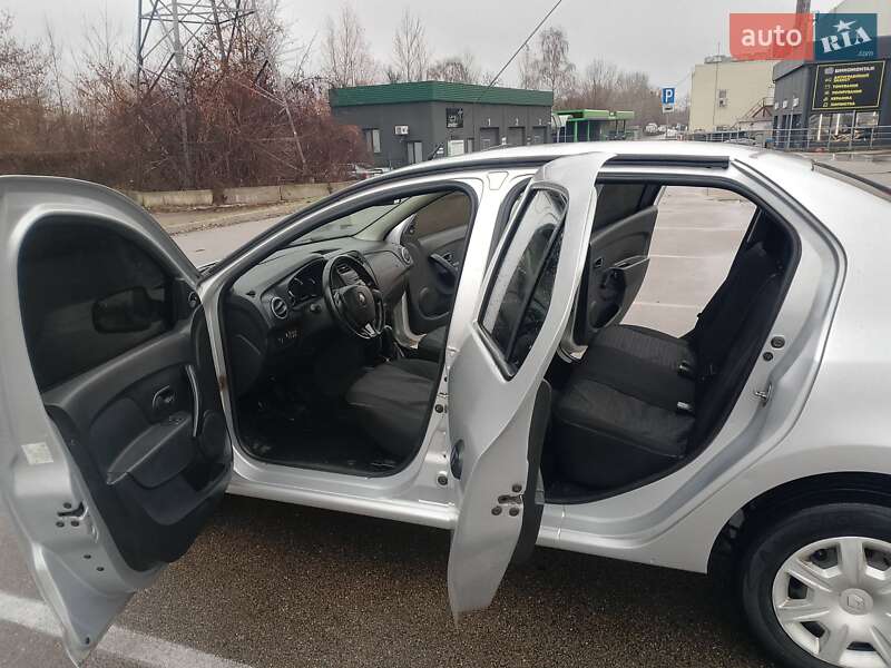 Седан Renault Logan 2016 в Киеве фото 20 Седан Renault Logan 2016 в Киеве