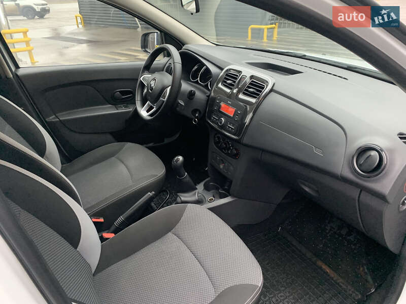 Седан Renault Logan 2018 в Києві