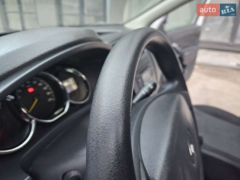 Універсал Renault Logan 2015 в Вінниці фото 38 Універсал Renault Logan 2015 в Вінниці