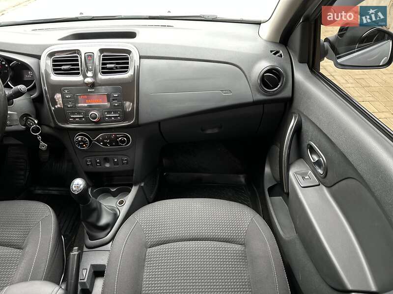 Седан Renault Logan 2018 в Одессе