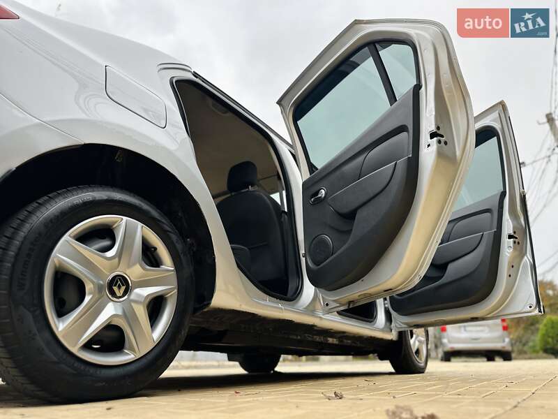 Седан Renault Logan 2018 в Одессе