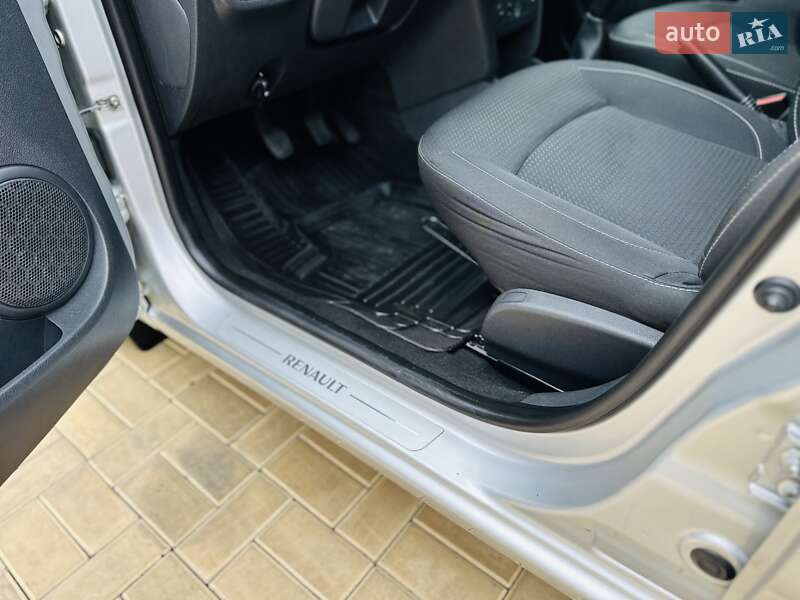 Седан Renault Logan 2018 в Одессе