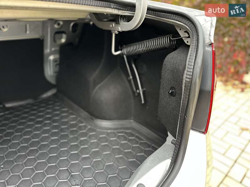 Седан Renault Logan 2018 в Одессе