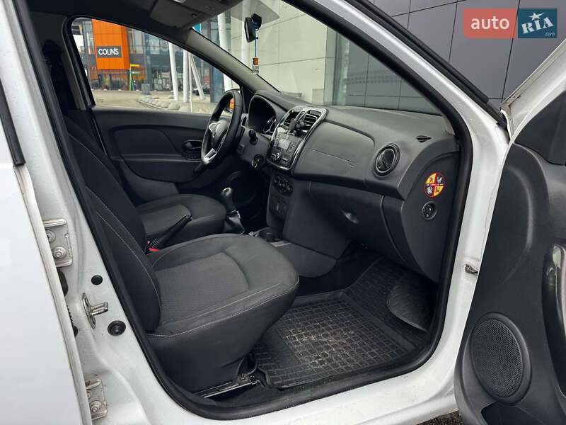 Седан Renault Logan 2019 в Києві