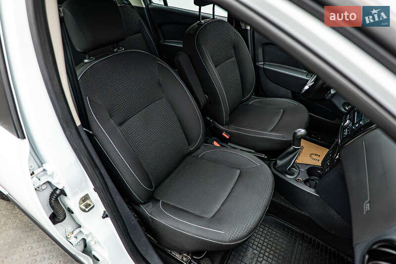 Седан Renault Logan 2020 в Києві