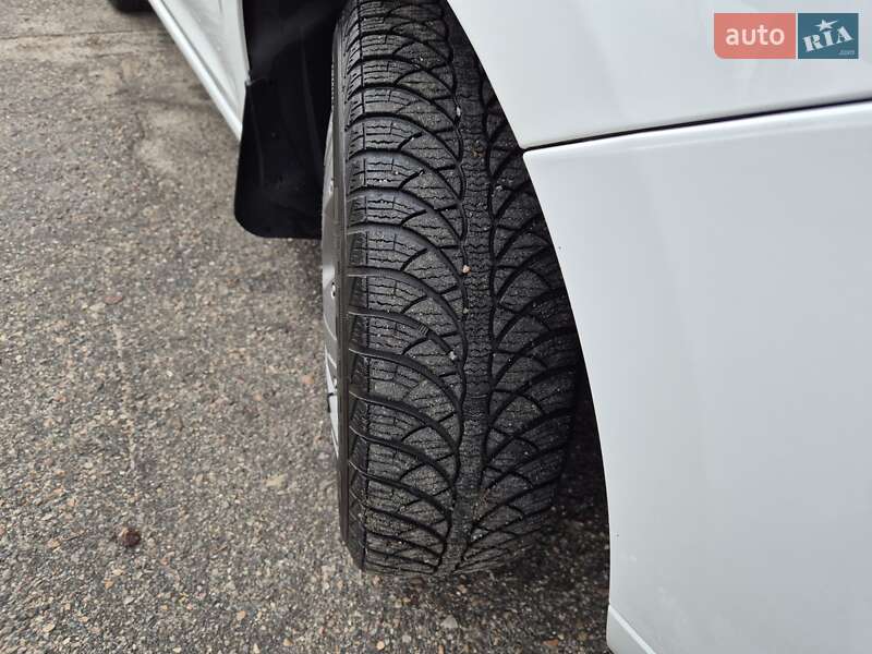 Седан Renault Logan 2016 в Запоріжжі фото 29 Седан Renault Logan 2016 в Запоріжжі