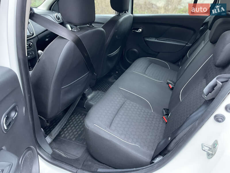 Універсал Renault Logan 2015 в Чернігові