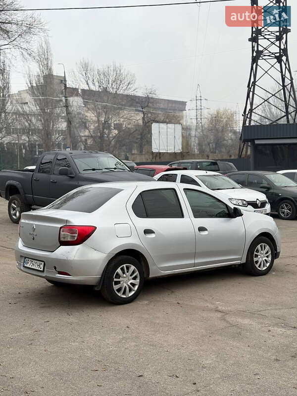 Седан Renault Logan 2013 в Запорожье