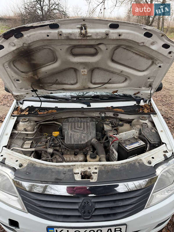 Седан Renault Logan 2012 в Киеве фото 12 Седан Renault Logan 2012 в Киеве