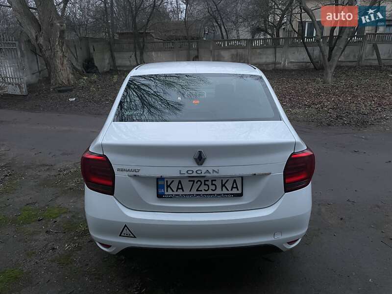 Седан Renault Logan 2017 в Чернигове