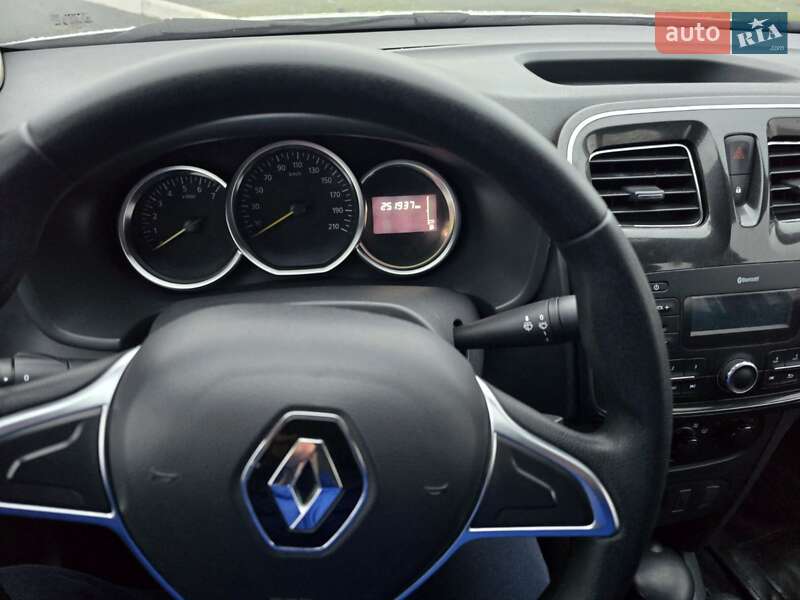 Седан Renault Logan 2019 в Киеве