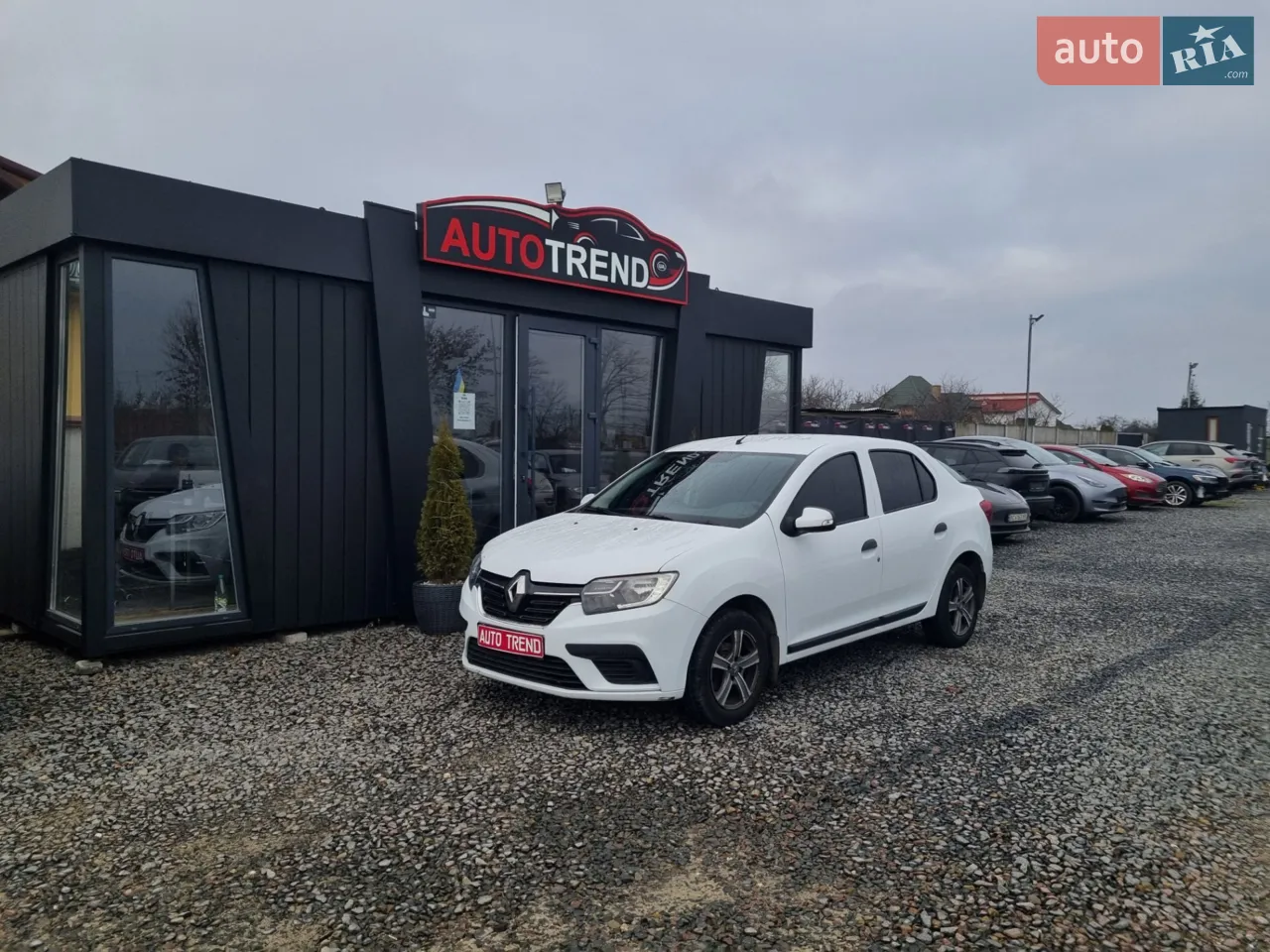 2017 Renault Logan - мініатюра 12