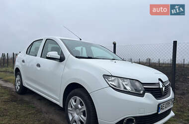 Седан Renault Logan 2016 в Березане