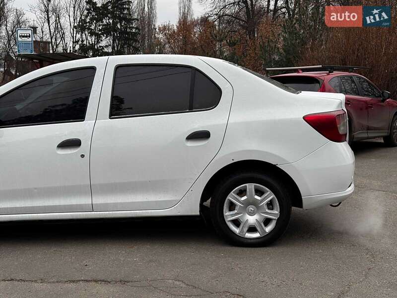 Седан Renault Logan 2015 в Киеве фото 10 Седан Renault Logan 2015 в Киеве